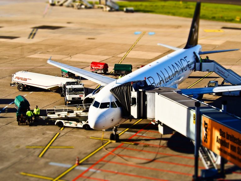 El COVID-19 en la aviación comercial